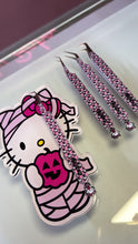 Load image into Gallery viewer, Hello kitty Mummy Tweezer
