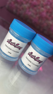 Tweezer Cleaner